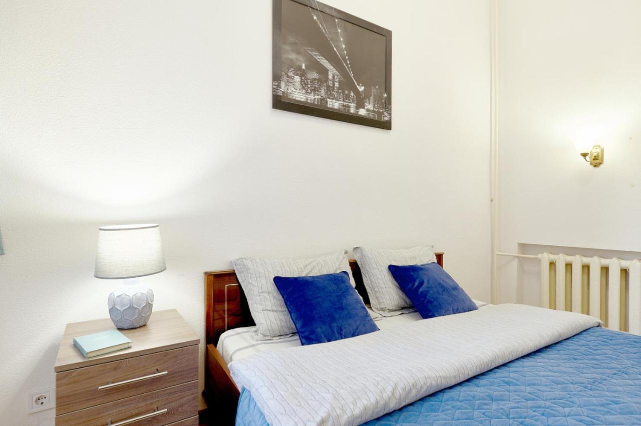 S12-58 Modern Aparthotel With Two 2Bedrooms In Central Kiev - Bessarabska Squere - Gulliver Mall - Olympic Stadium - Palace Of Sports - Saksahanskoho St, 12Б Exterior foto