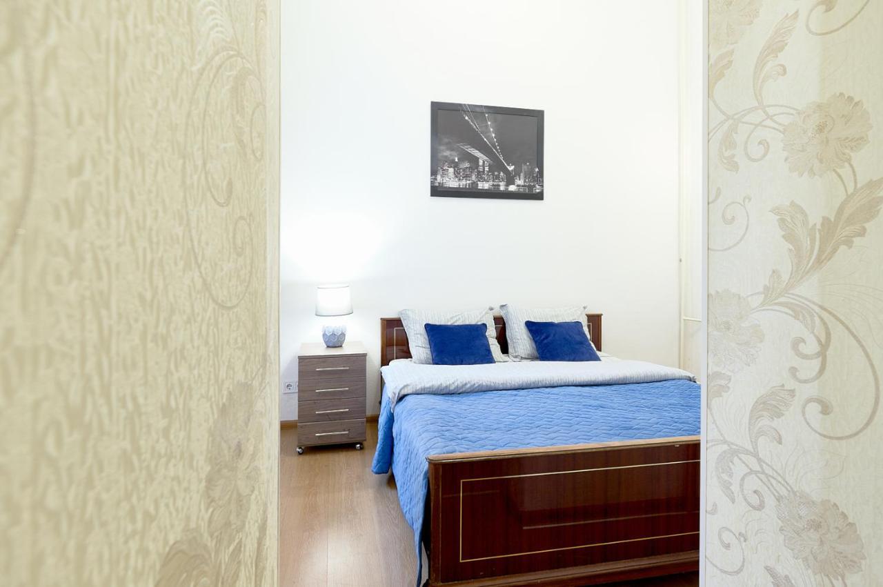 S12-58 Modern Aparthotel With Two 2Bedrooms In Central Kiev - Bessarabska Squere - Gulliver Mall - Olympic Stadium - Palace Of Sports - Saksahanskoho St, 12Б Exterior foto