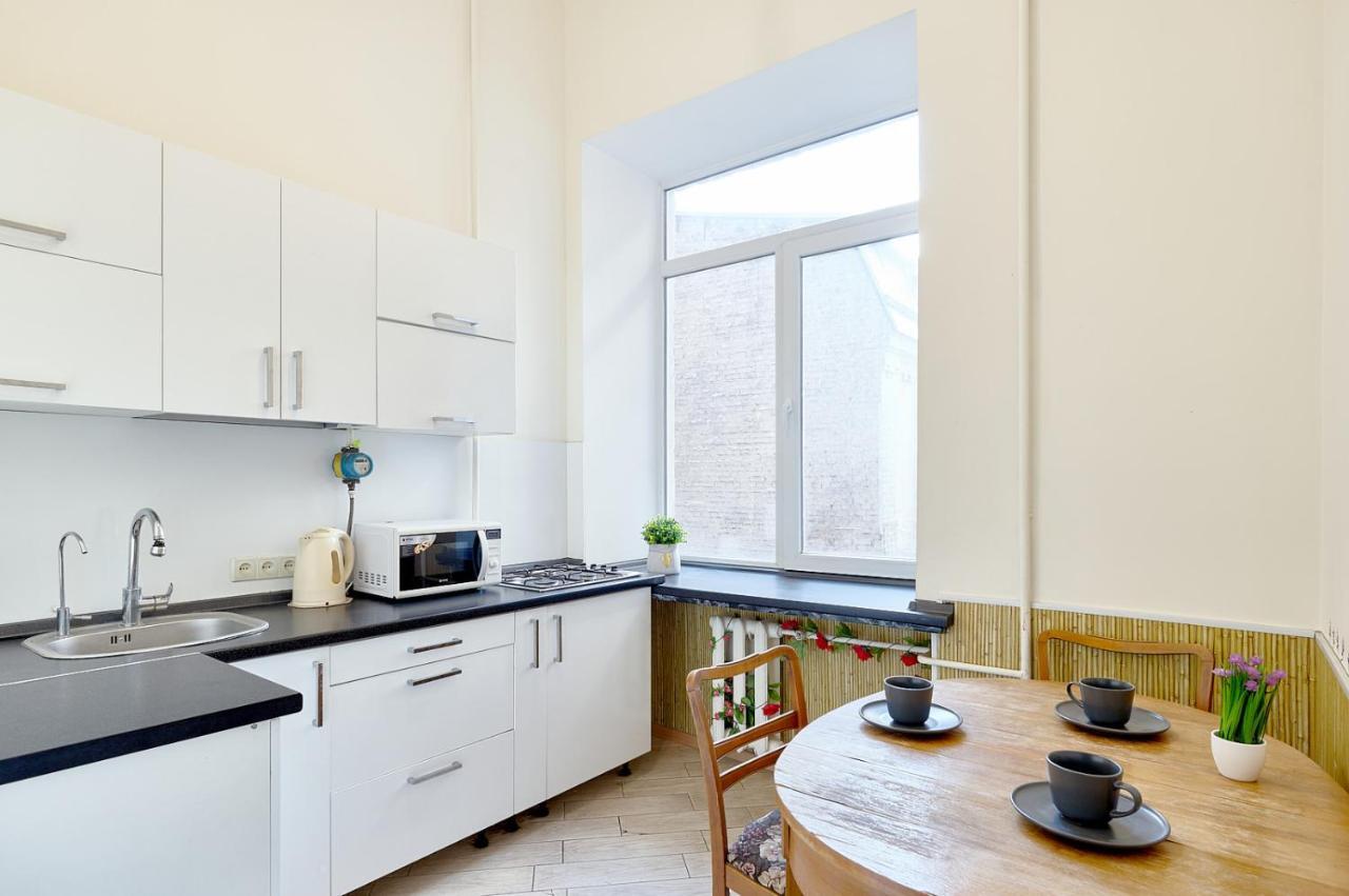 S12-58 Modern Aparthotel With Two 2Bedrooms In Central Kiev - Bessarabska Squere - Gulliver Mall - Olympic Stadium - Palace Of Sports - Saksahanskoho St, 12Б Exterior foto